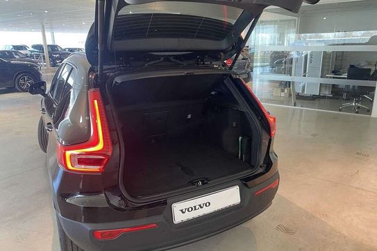 Volvo XC40 B3 Plus Dark