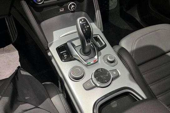Alfa Romeo Stelvio 2.0 Turbo Veloce Q4