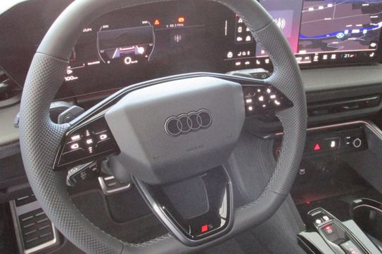 Audi Q5 e-Hybrid quattro S line
