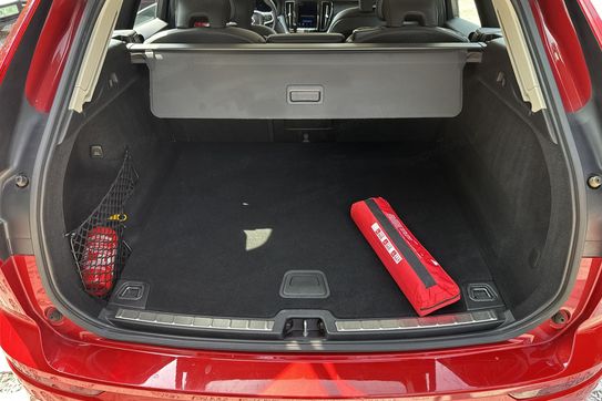 Volvo XC60 B4 D AWD Momentum Pro