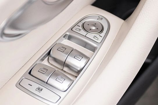 Mercedes Klasa E 300 de 4MATIC Avantgarde