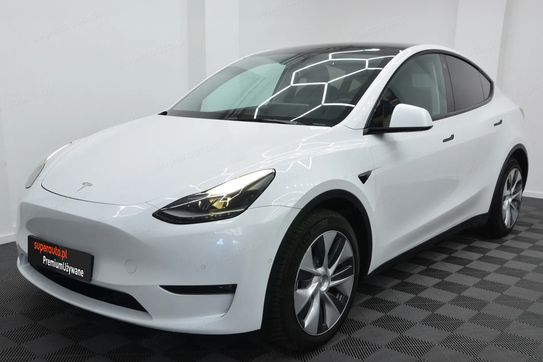 Tesla Model Y Long Range AWD