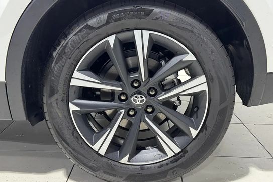 Toyota C-HR Style 2.0 Hybrid Dynamic Force Plug-in