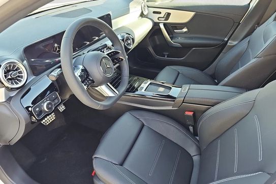 Mercedes Klasa A 220 4MATIC AMG Line