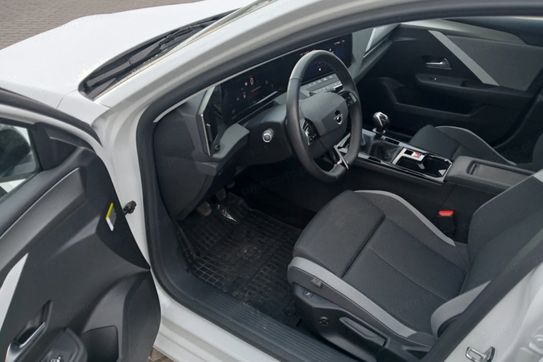 Opel Astra 1.2 T Business Edition S&S