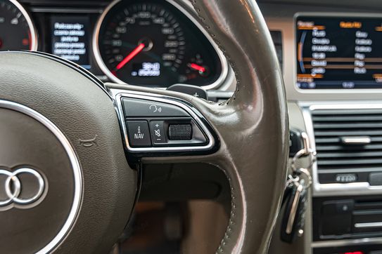 Audi Q7 3.0 TDI DPF quattro Tiptr.