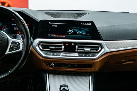 BMW Seria 3 330i M Sport sport-aut