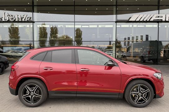Mercedes GLA 220  4-Matic AMG Line