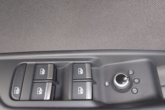 Audi A4 35 TFSI mHEV S Line S tronic
