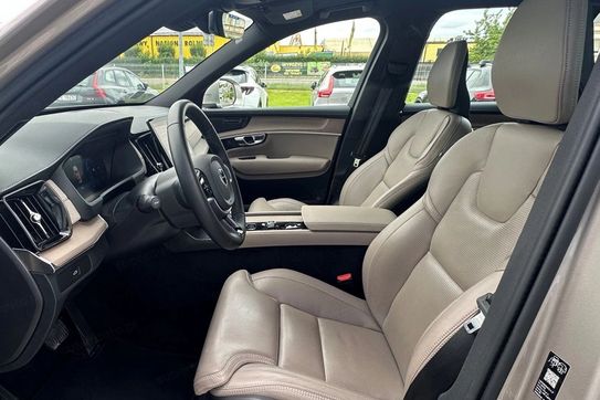 Volvo XC90 B5 B AWD Plus Bright 7os