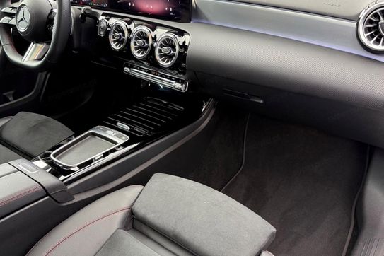 Mercedes Klasa A 220 4-Matic AMG Line
