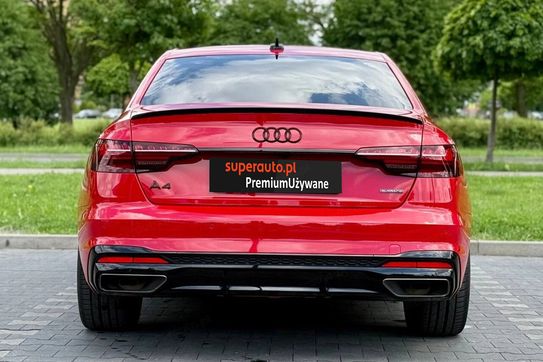 Audi A4 40 TFSI quattro S Line
