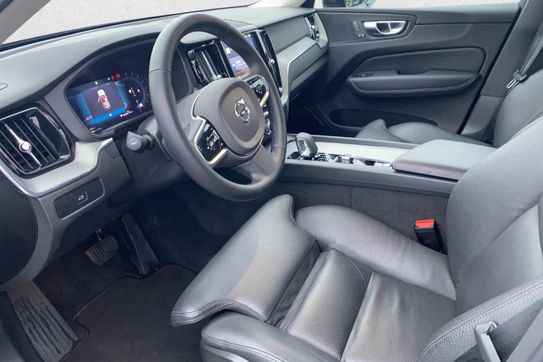 Volvo XC60 B5 B AWD Plus Dark