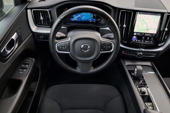 Volvo XC60 B4 D AWD Momentum Pro aut