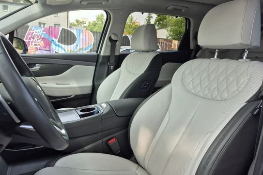 Hyundai Santa Fe 1.6 T-GDI HEV Platinum 4WD