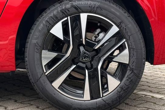 Peugeot 208 Allure e-DCS6  1.2 mHEV