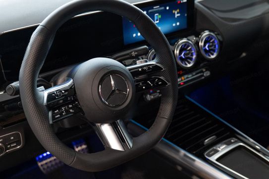 Mercedes GLA 200  AMG Line