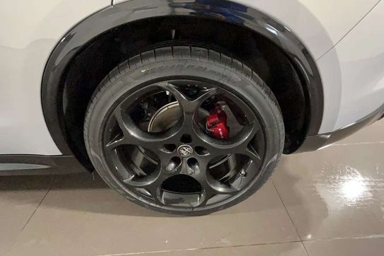 Alfa Romeo Stelvio 2.0 Turbo Veloce Q4