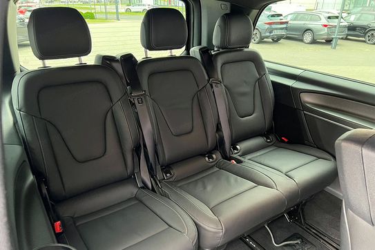 Mercedes V Klasa V250d Ekstradługi Avantgarde 4-Matic 9G-Tronic