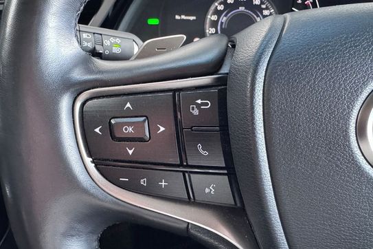 Lexus ES 300h Business Edition