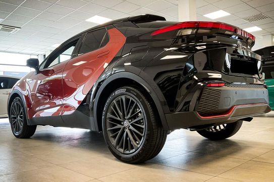 Toyota C-HR Tokyo Edition 2.0 PHEV Dynamic Force