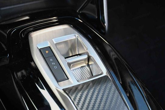 Peugeot 2008 Envy e-DCS6 PureTech mHEV