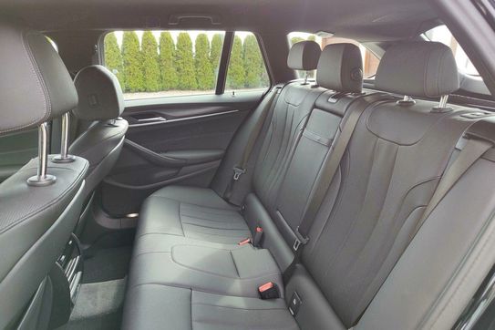 BMW Seria 5 Touring 530i xDrive M Sport