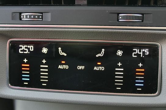 Audi Q7 50 TDI Quattro S Line