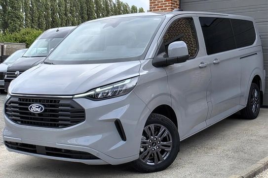 Ford Transit Custom Kombi M1 320 L2H1 Limited A8