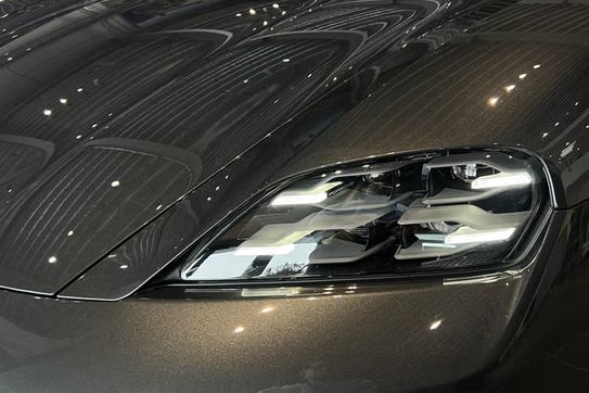 Porsche Taycan 4S Black Edition