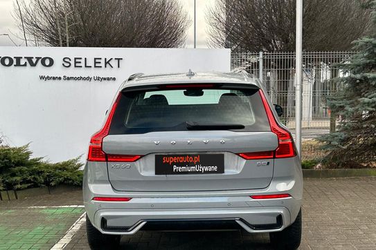 Volvo XC60 B5 B AWD Plus Dark aut