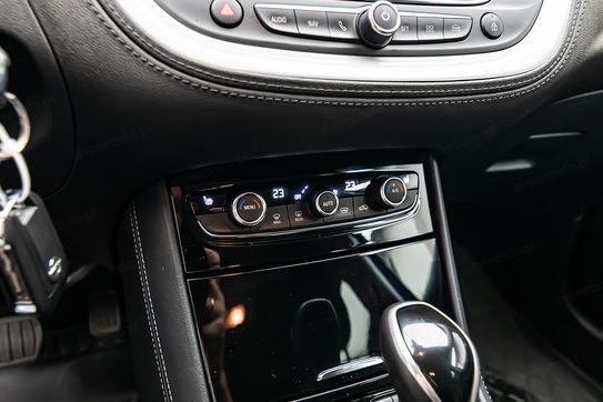 Opel Grandland X 1.2 T