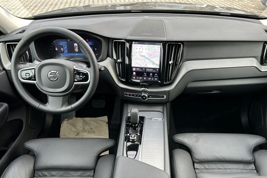 Volvo XC60 B5 B AWD Plus Dark aut