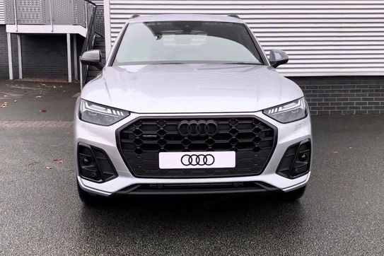 Audi Q5 55 TFSI e quattro S Line
