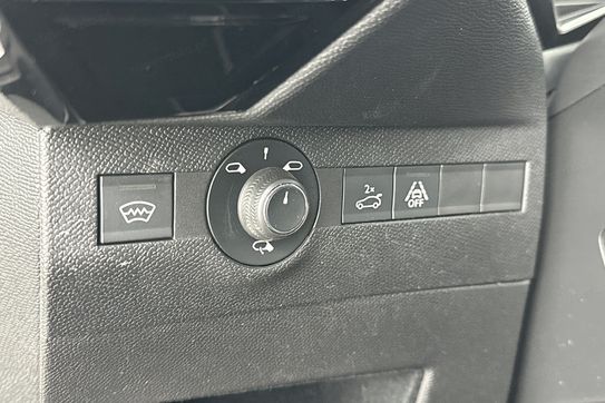 DS DS 7 Performance Line 1.5 BlueHDI AT