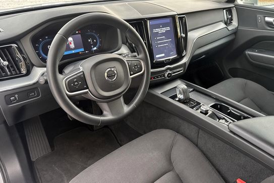 Volvo XC60 B4 D AWD Momentum Pro