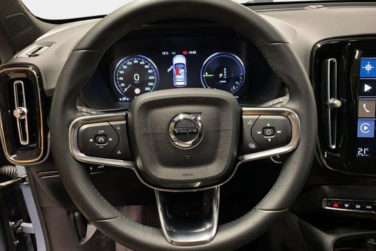 Volvo XC40 T5 Plug-In Hybrid Plus Bright aut