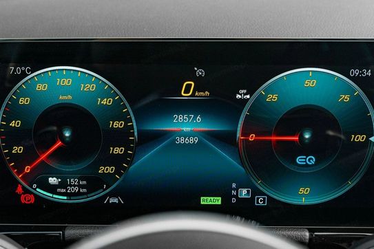 Mercedes EQA 250 66.5kWh AMG Line
