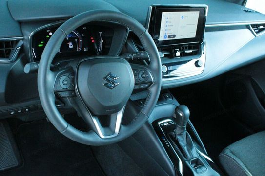 Suzuki Swace 1.8 Hybrid Premium Plus CVT