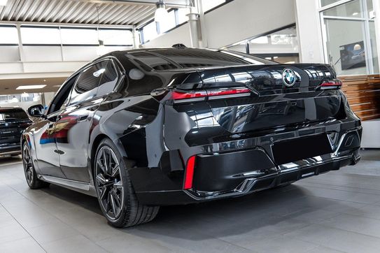 BMW Seria 7 740d xDrive M Sport