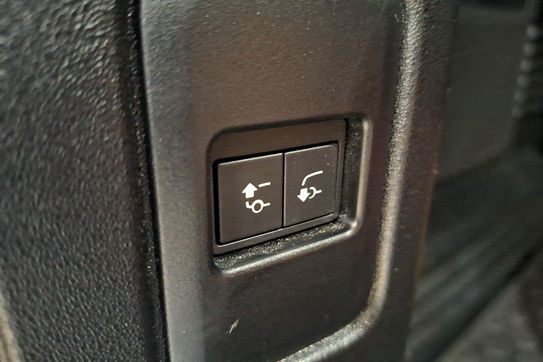 Land Rover Defender 110 Hardtop 3.0 D250 mHEV