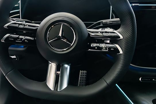 Mercedes Klasa E 220 d 4-Matic AMG