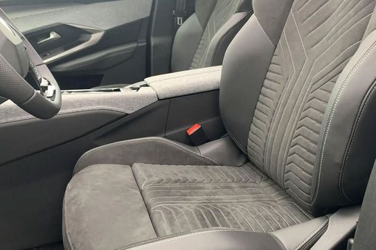 Peugeot 3008 GT Exclusive e-DCS6 1.2 mHEV