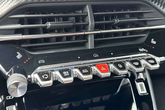 Peugeot 2008 Allure e-DCS 1.2 mHEV