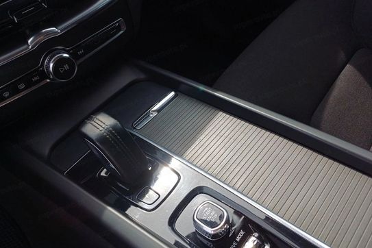 Volvo XC60 B4 D Momentum Pro