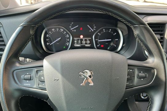 Peugeot Traveller L2H1 Long Business Vip