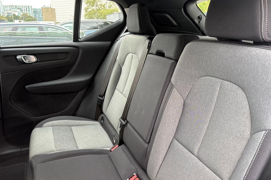 Volvo XC40 T3 Momentum Pro