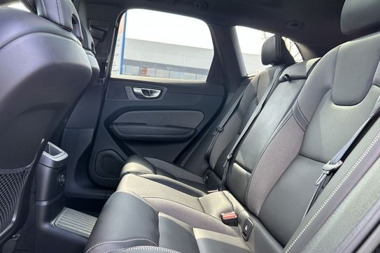 Volvo XC60 T6 Plug-In Hybrid AWD Plus Dark aut