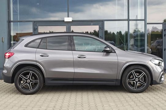 Mercedes GLA 200 mHEV AMG Line 7G-DCT