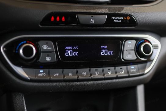 Hyundai i30 1.0 T-GDI Smart DCT